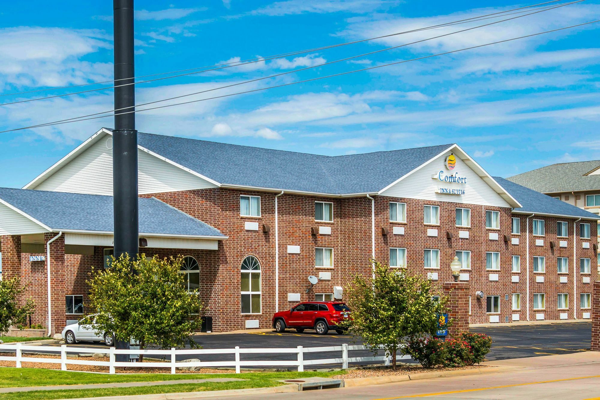 Comfort Inn & Suites Hays I-70 Zewnętrze zdjęcie